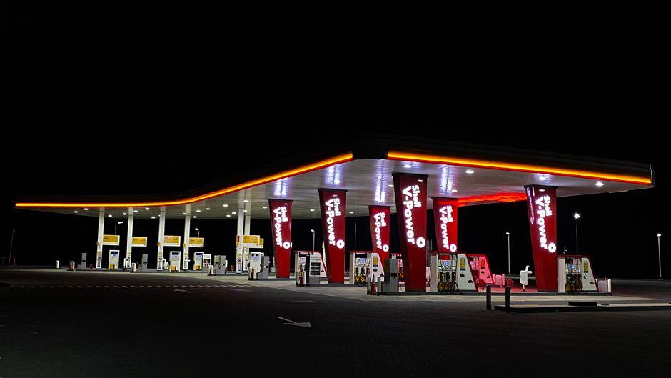 Brisbane's fuel stations to face scrutiny after national bowser audit finds short-changing