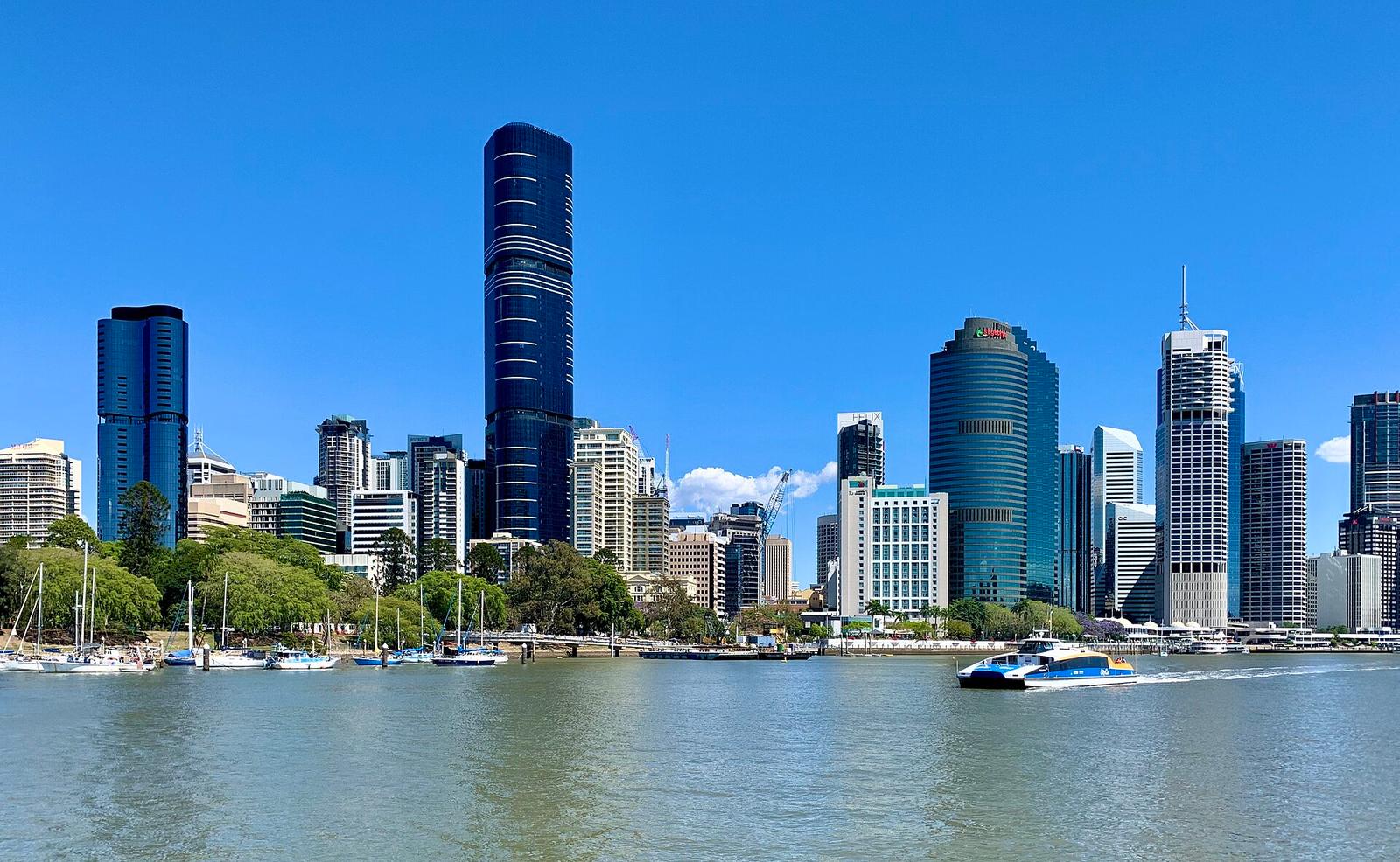 Getting Around Brisbane 2026: Public Transport, CityCat Ferries and Road Network Guide